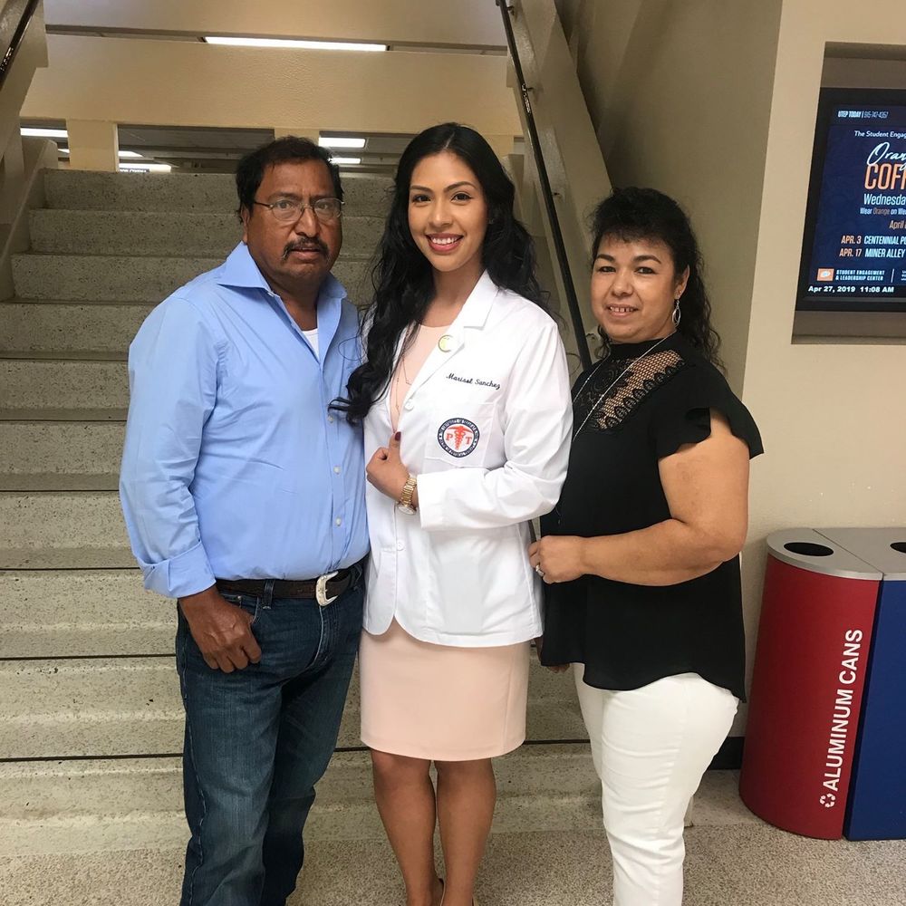 Meet your Posher, Marisol